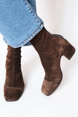 CEVAIA | REFINED LEATHER ANKLE BOOTS